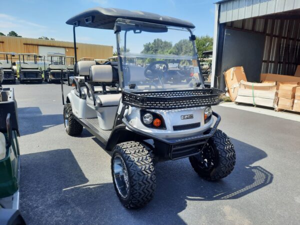 ''2019 E-Z-GO Express L6 Electric'' - Image 2