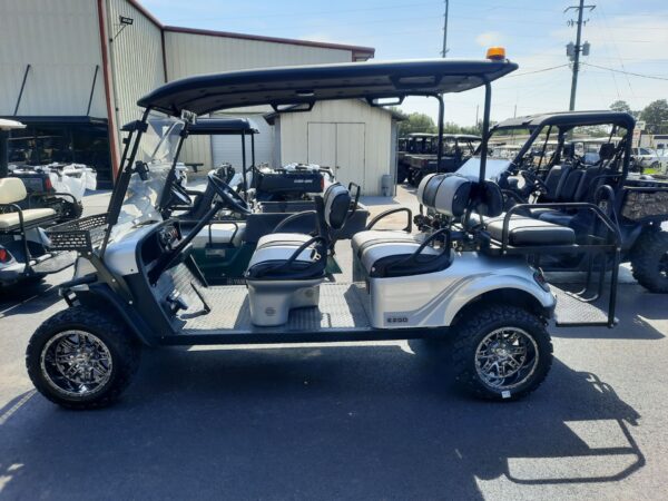 ''2019 E-Z-GO Express L6 Electric'' - Image 3
