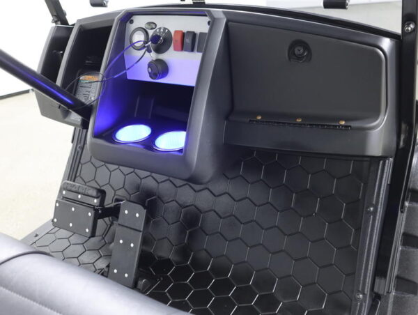''2023 E-Z-GO Express L6 ELiTE Lithium Electric'' - Image 7